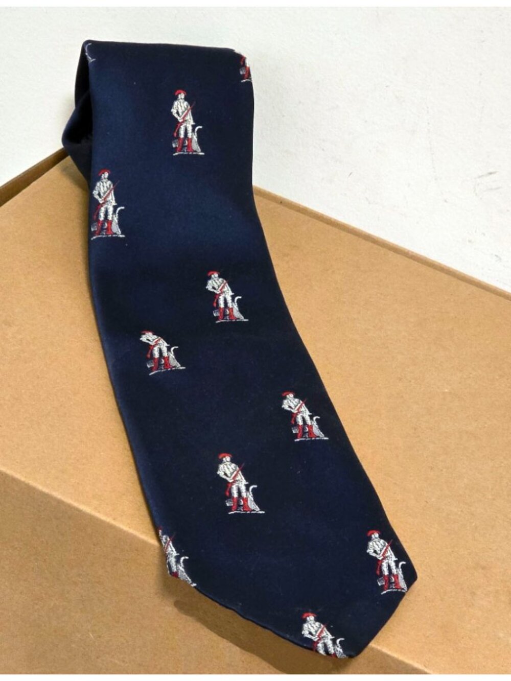 Vintage 1970s Wembley Lexington Minute Man Tie Bicentennial Era Navy 3.75"